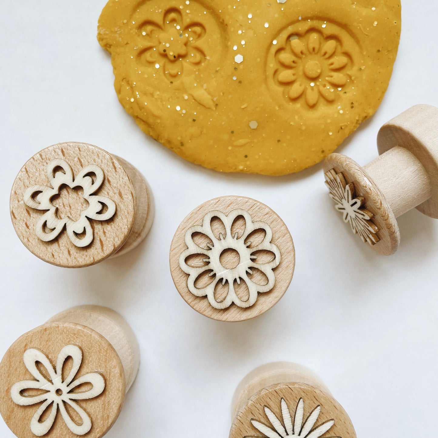 Doughyo Flower Stamp