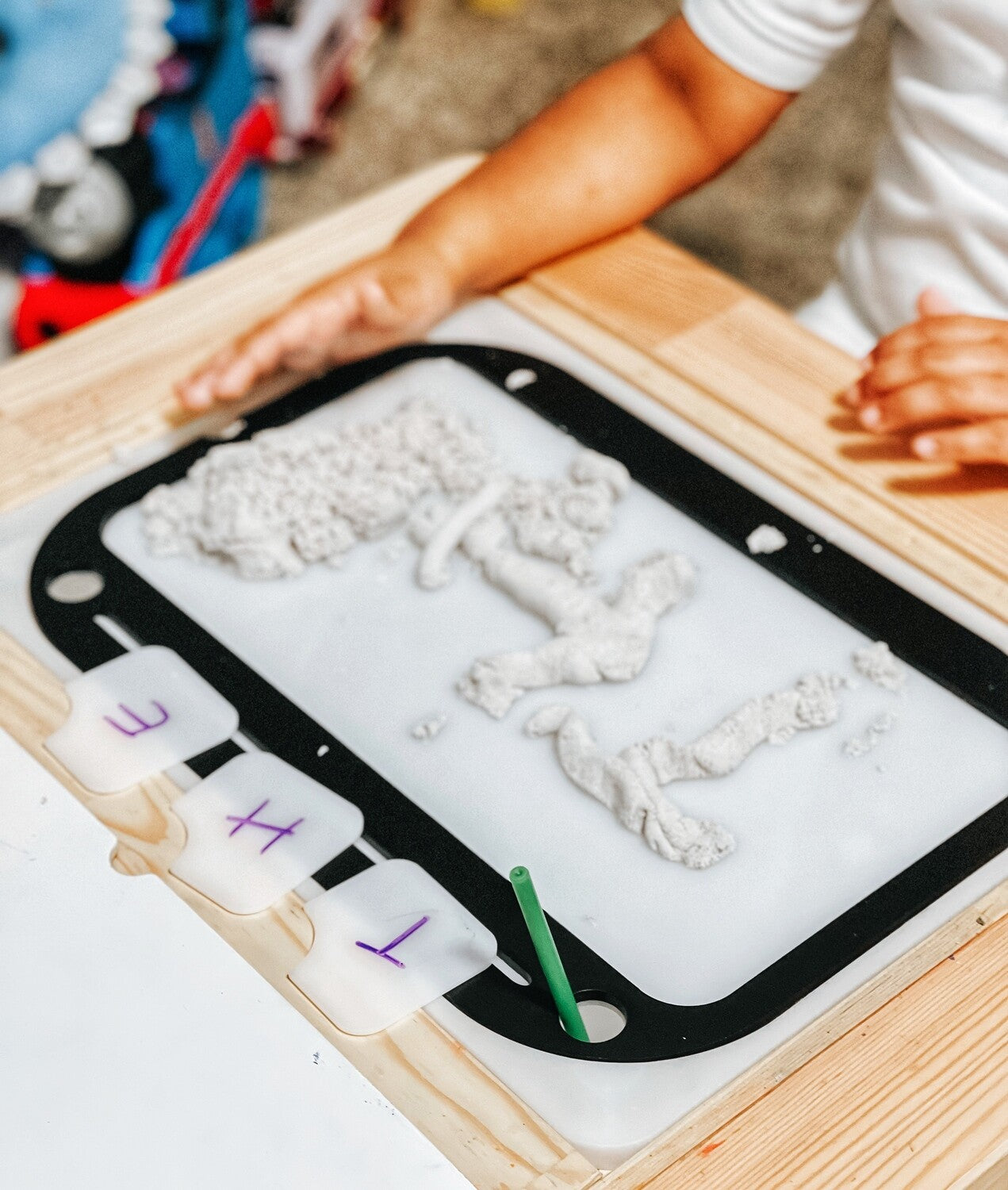 Messy-Play Tray