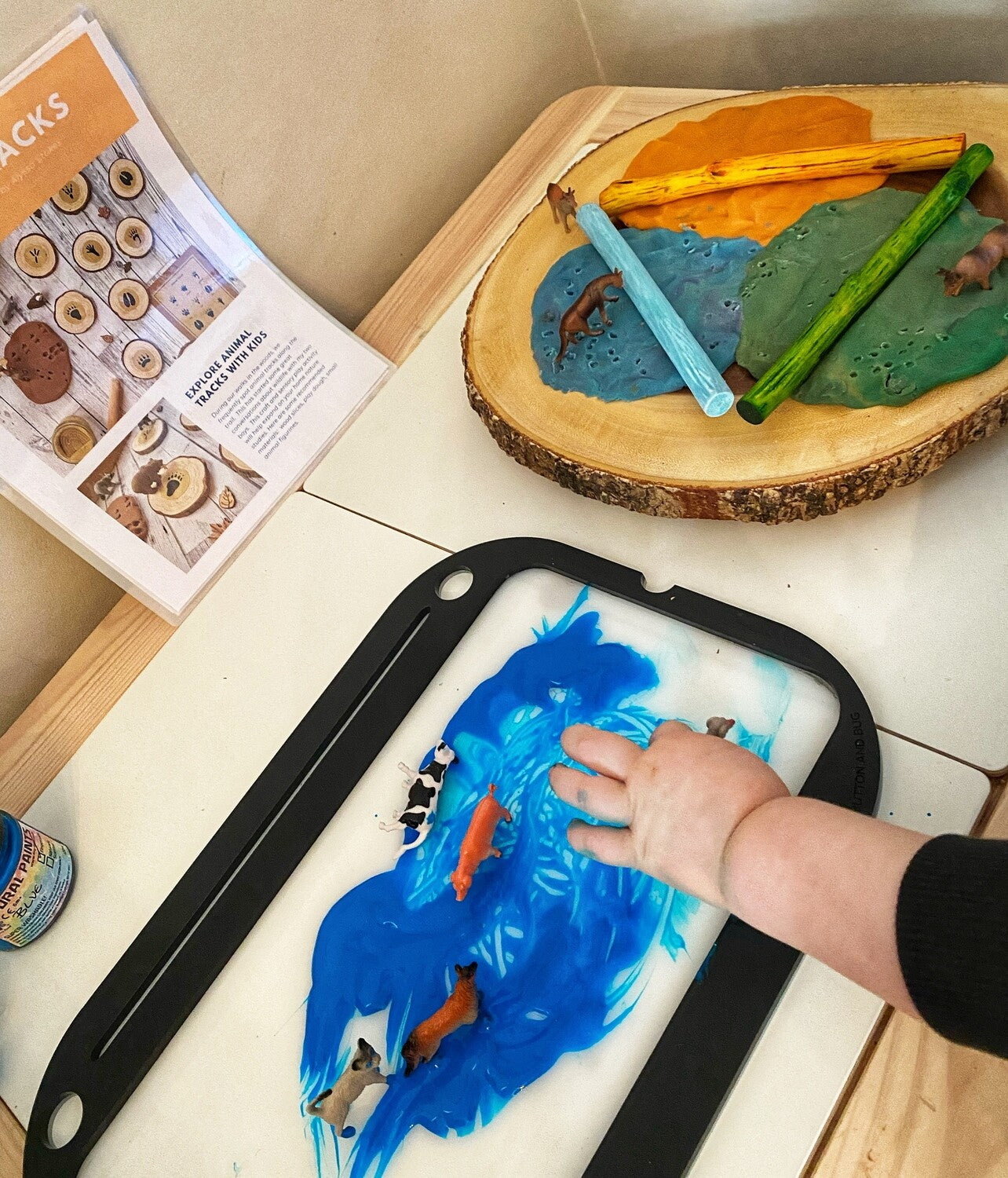 Messy-Play Tray