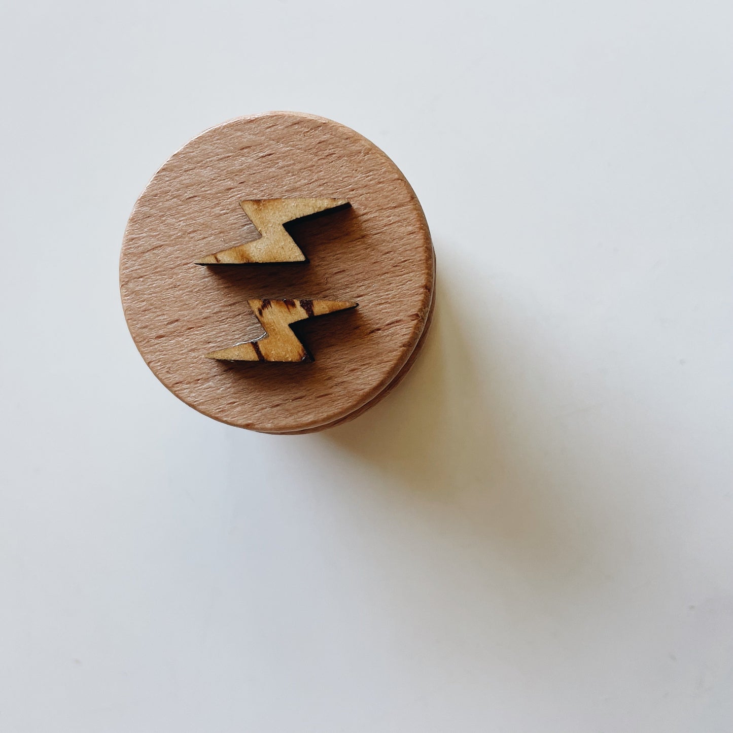 Doughyo bolts Stamp